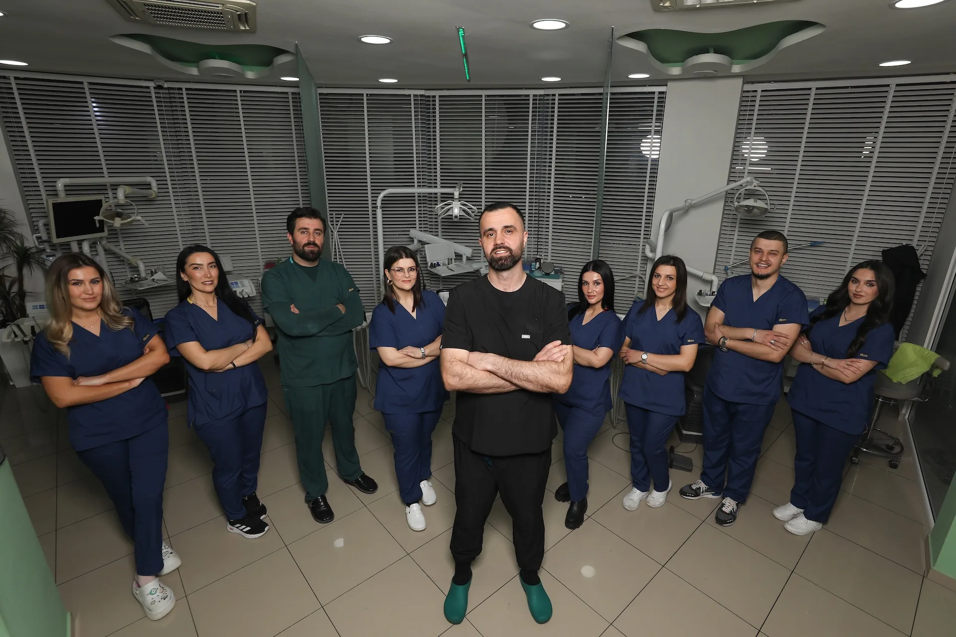 Ekipi dentar i RivaDent